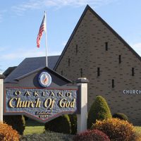 Oakland-Church-of-God.jpg